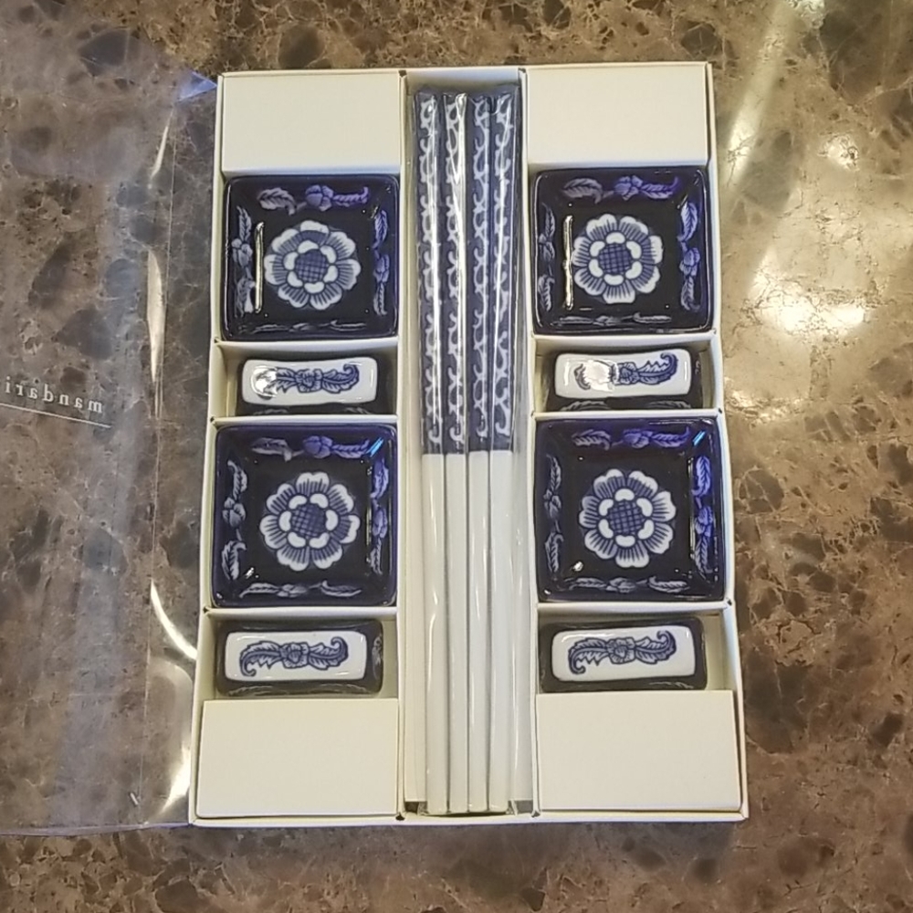 NIB Pier 1 Mandarin chopstick set